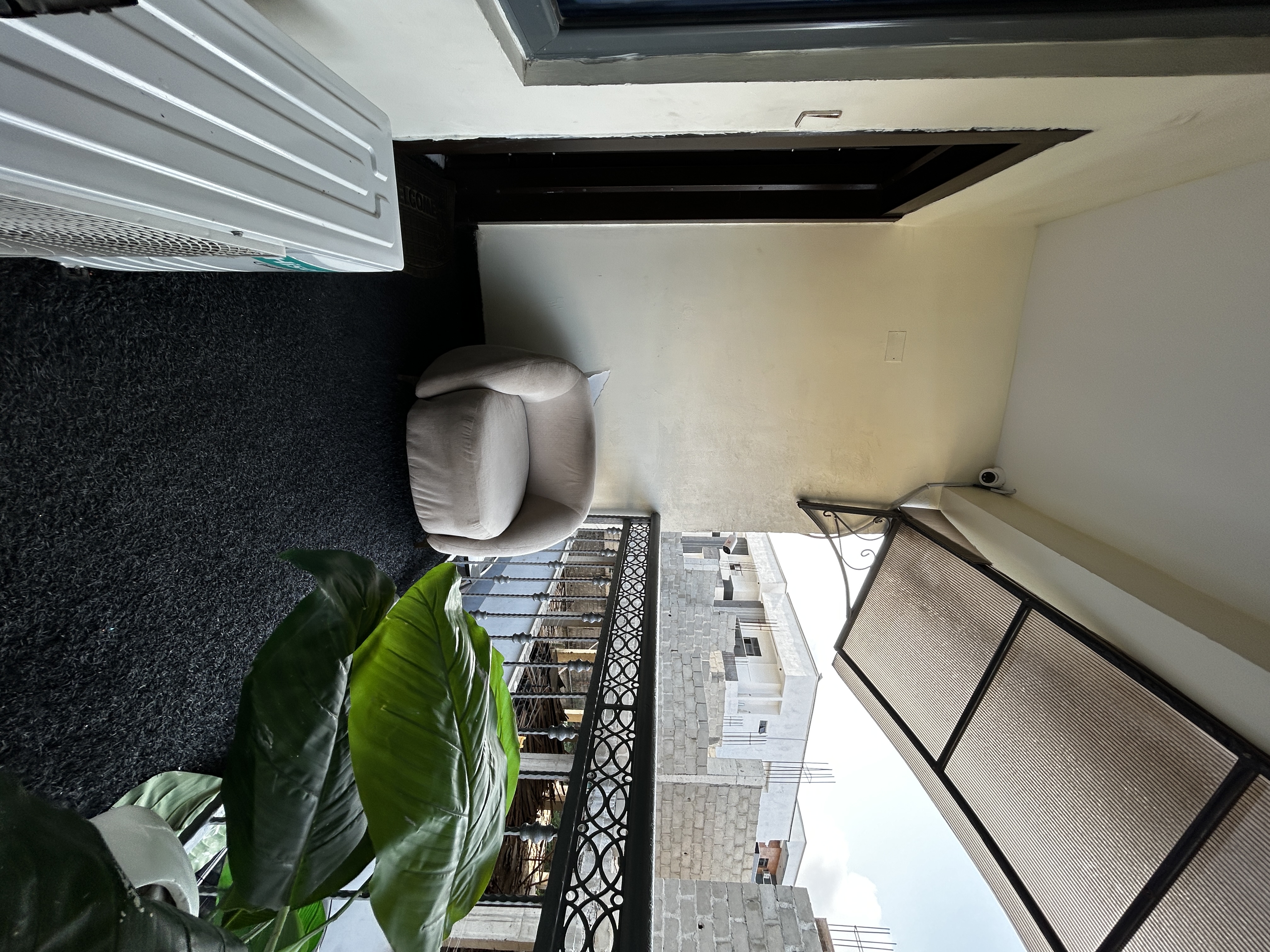 TO LET: FULL FURNISHED 2BEDROOM +SOLAR - Image 3