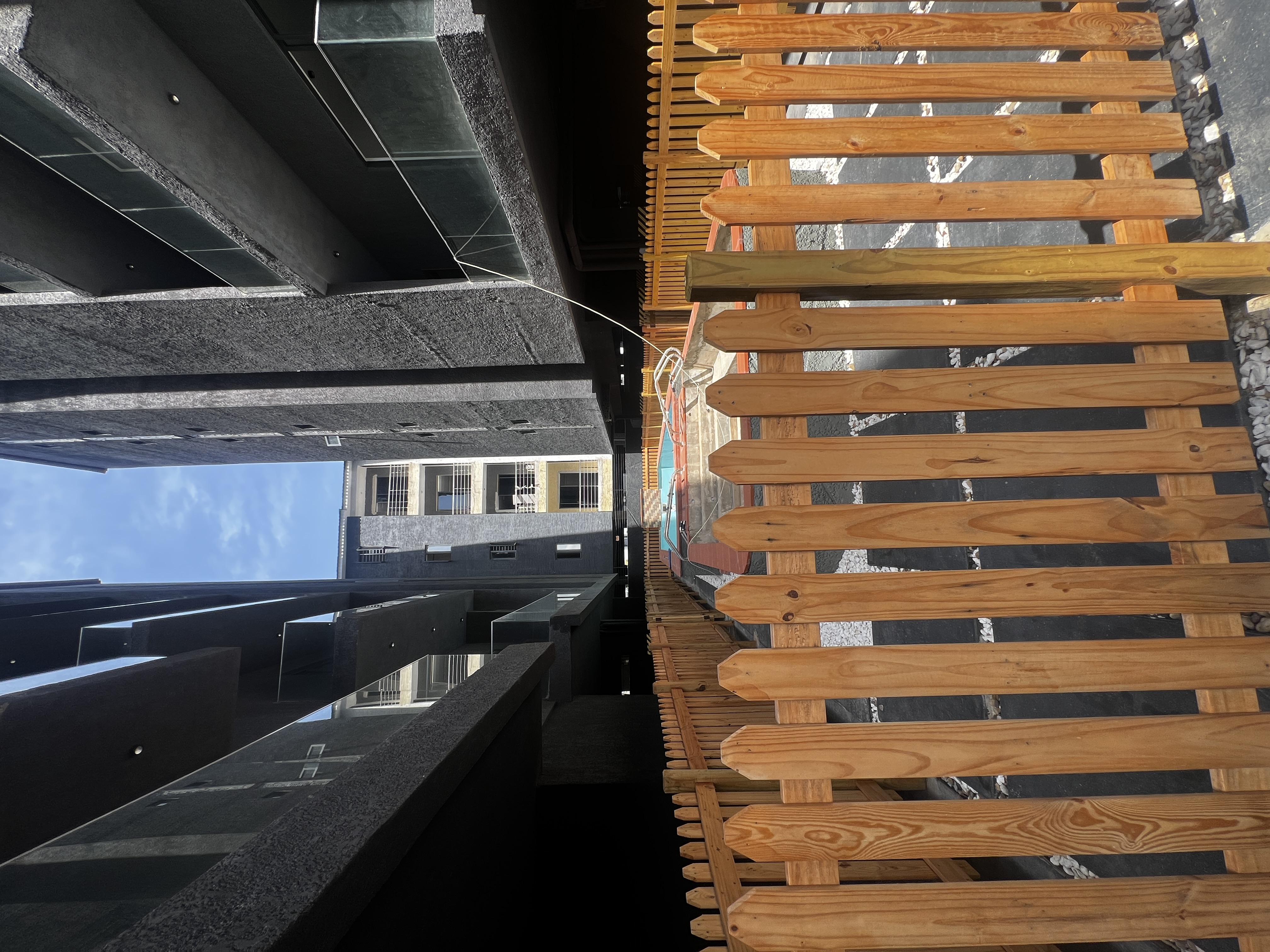 2/3 bedroom apartment for rent - Image 2