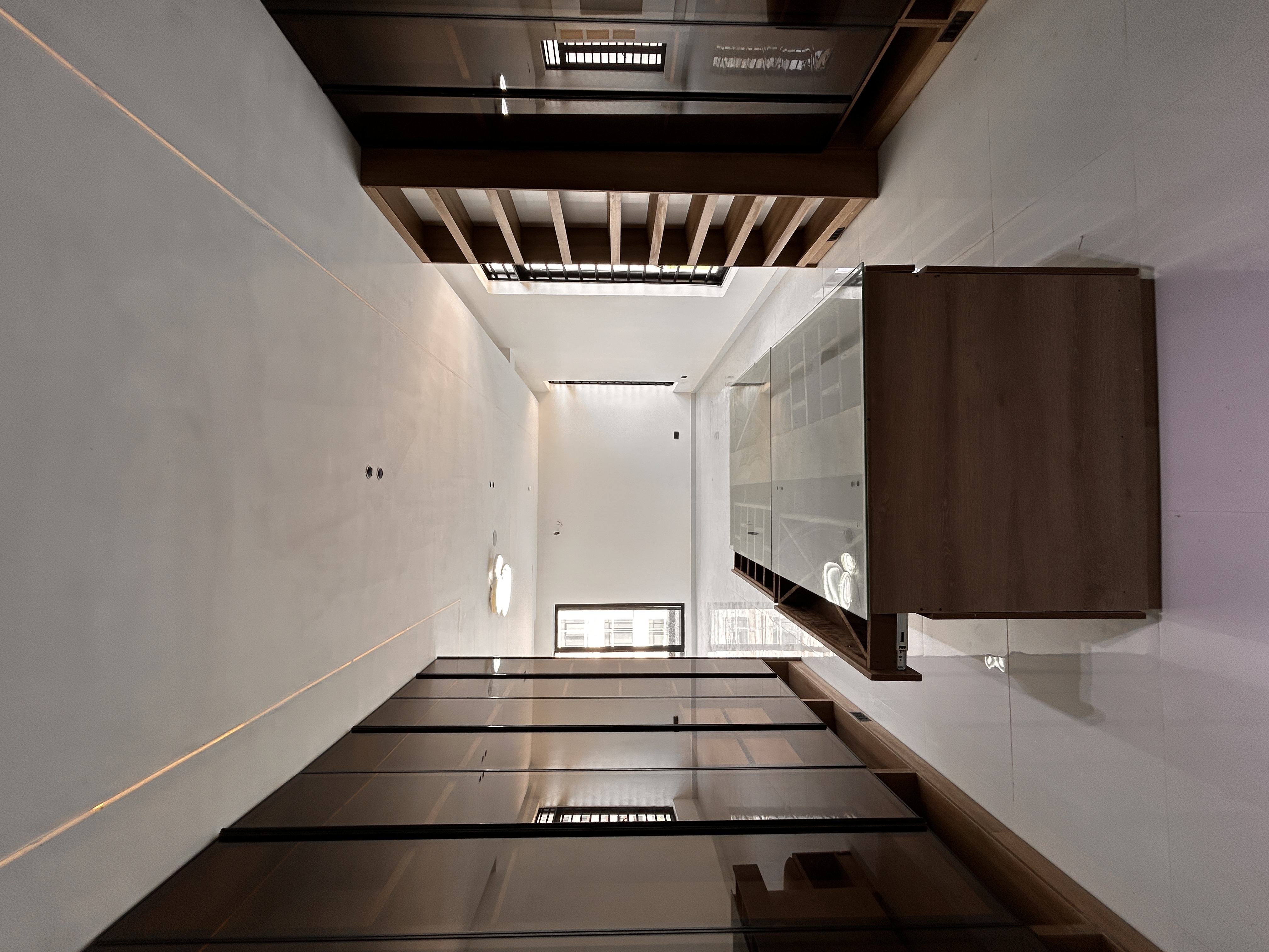 STUNNING 5BEDROOM DETACHED DUPLEX - Image 4