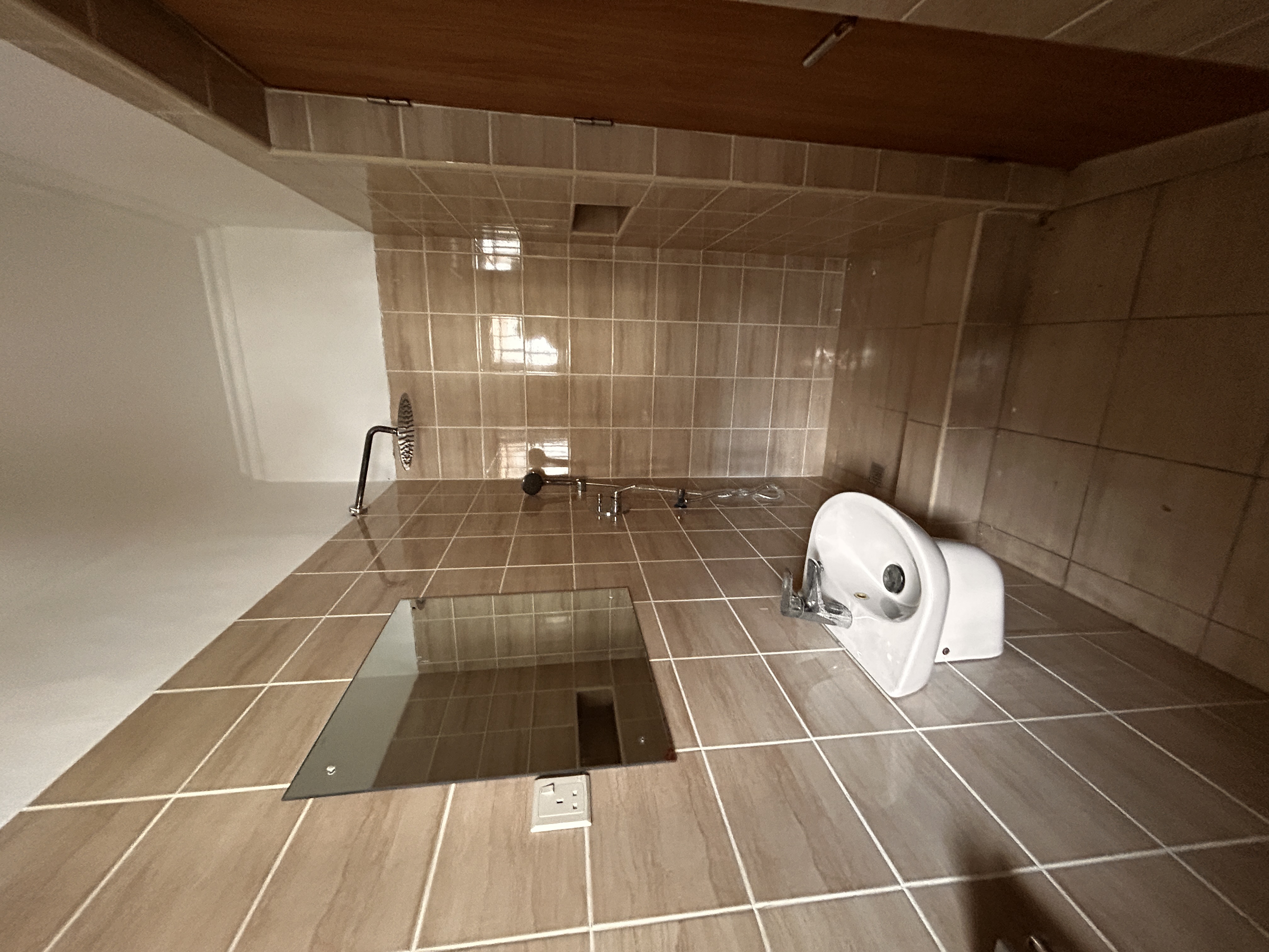 TO-LET: 4BEDROOM SEMI-DETACHED DUPLEX + BQ - Image 13