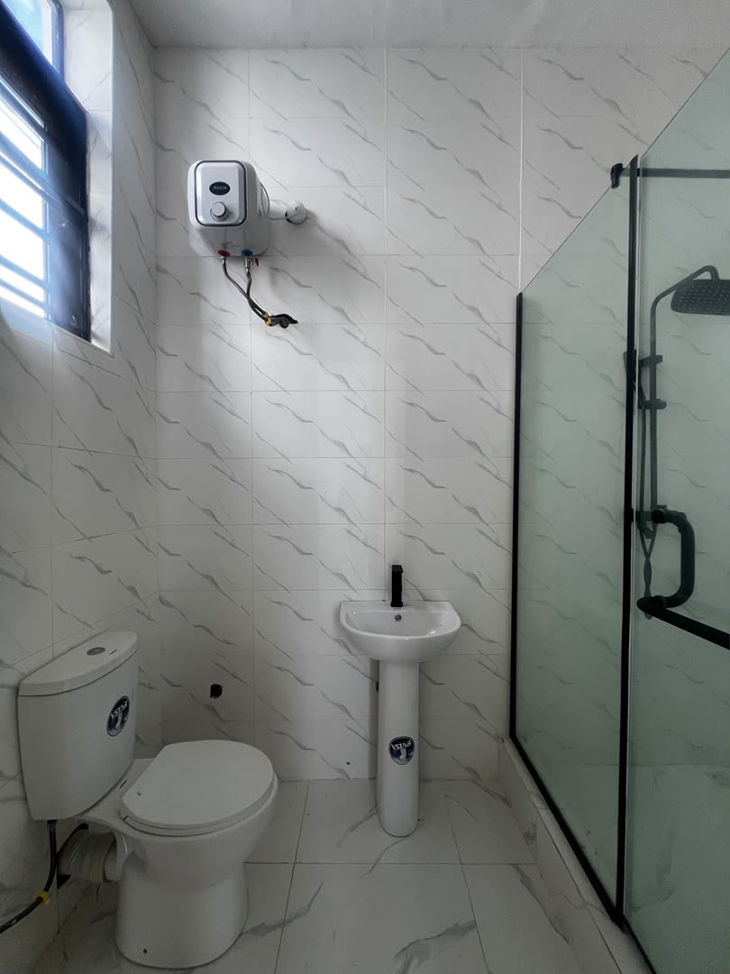 5BEDROOMS DETACHED DUPLEX WITH BQ - Image 7