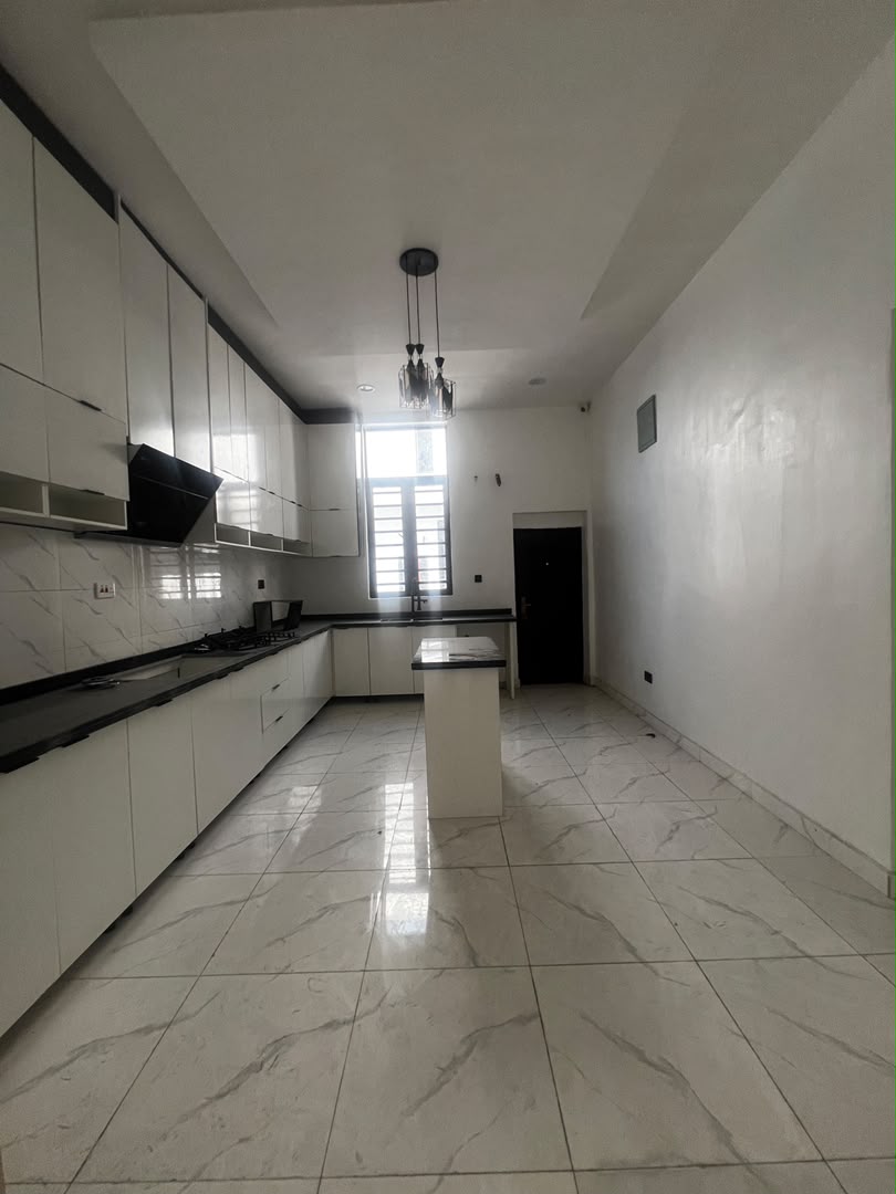 5BEDROOMS DETACHED DUPLEX WITH BQ - Image 8