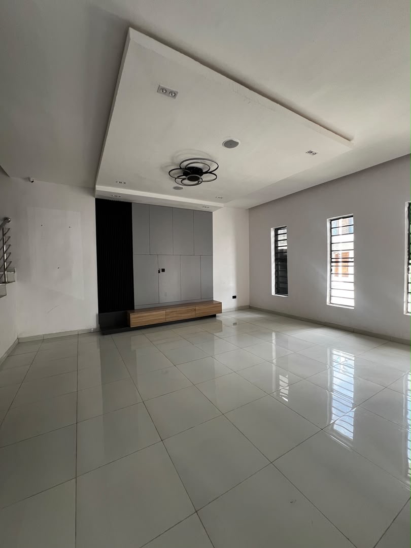 4BEDROOMS SEMI-DETACHED DUPLEX WITH BQ• - Image 3