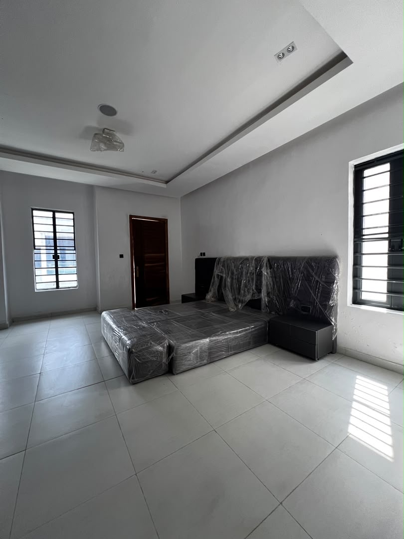 4BEDROOMS SEMI-DETACHED DUPLEX WITH BQ• - Image 10