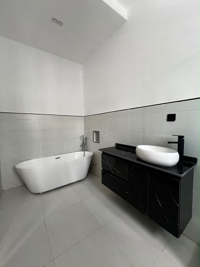 4BEDROOMS SEMI-DETACHED DUPLEX WITH BQ• - Image 12