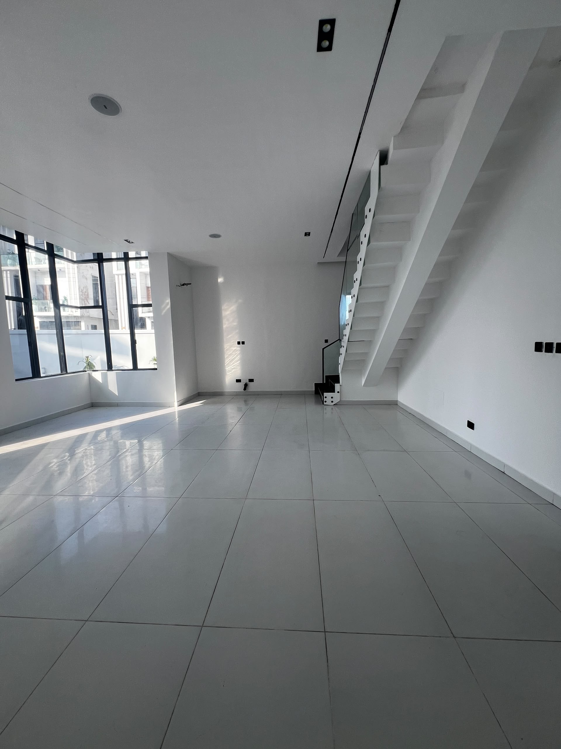 BEAUTIFUL 5BEDROOM DETACHED DUPLEX WITH BQ - Image 4