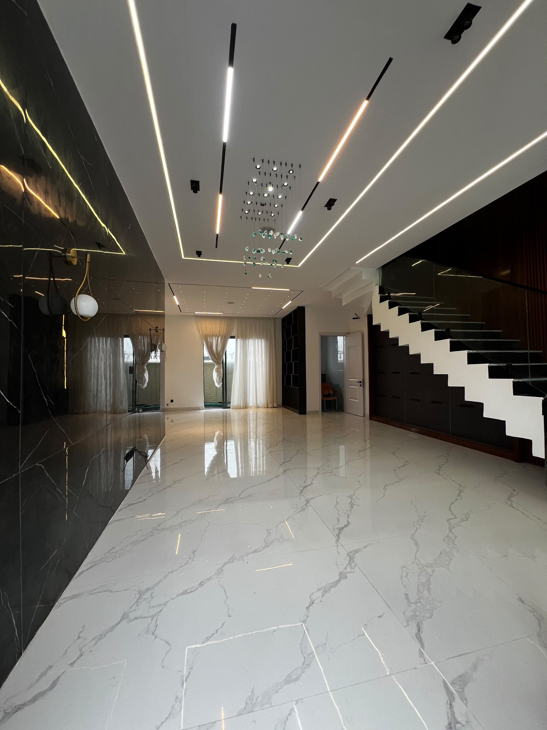 SHARP 5BEDROOM TERRACE DUPLEX WITH BQ - Image 4