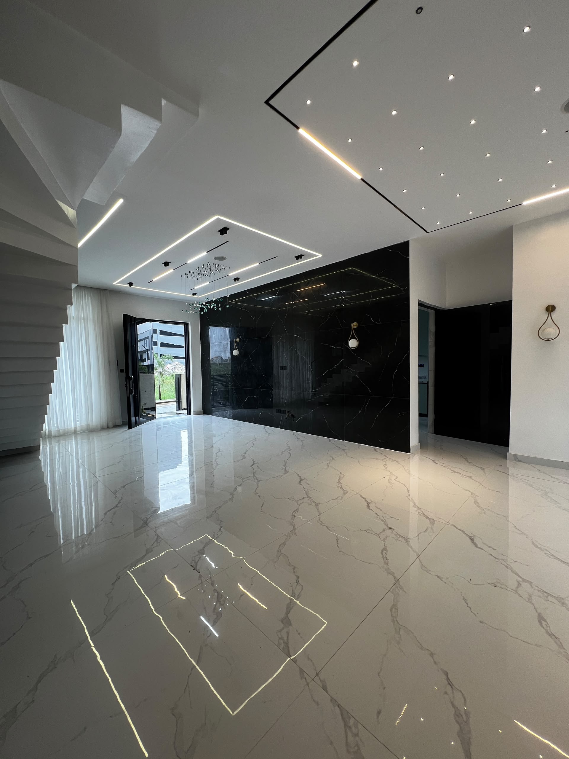 SHARP 5BEDROOM TERRACE DUPLEX WITH BQ - Image 5
