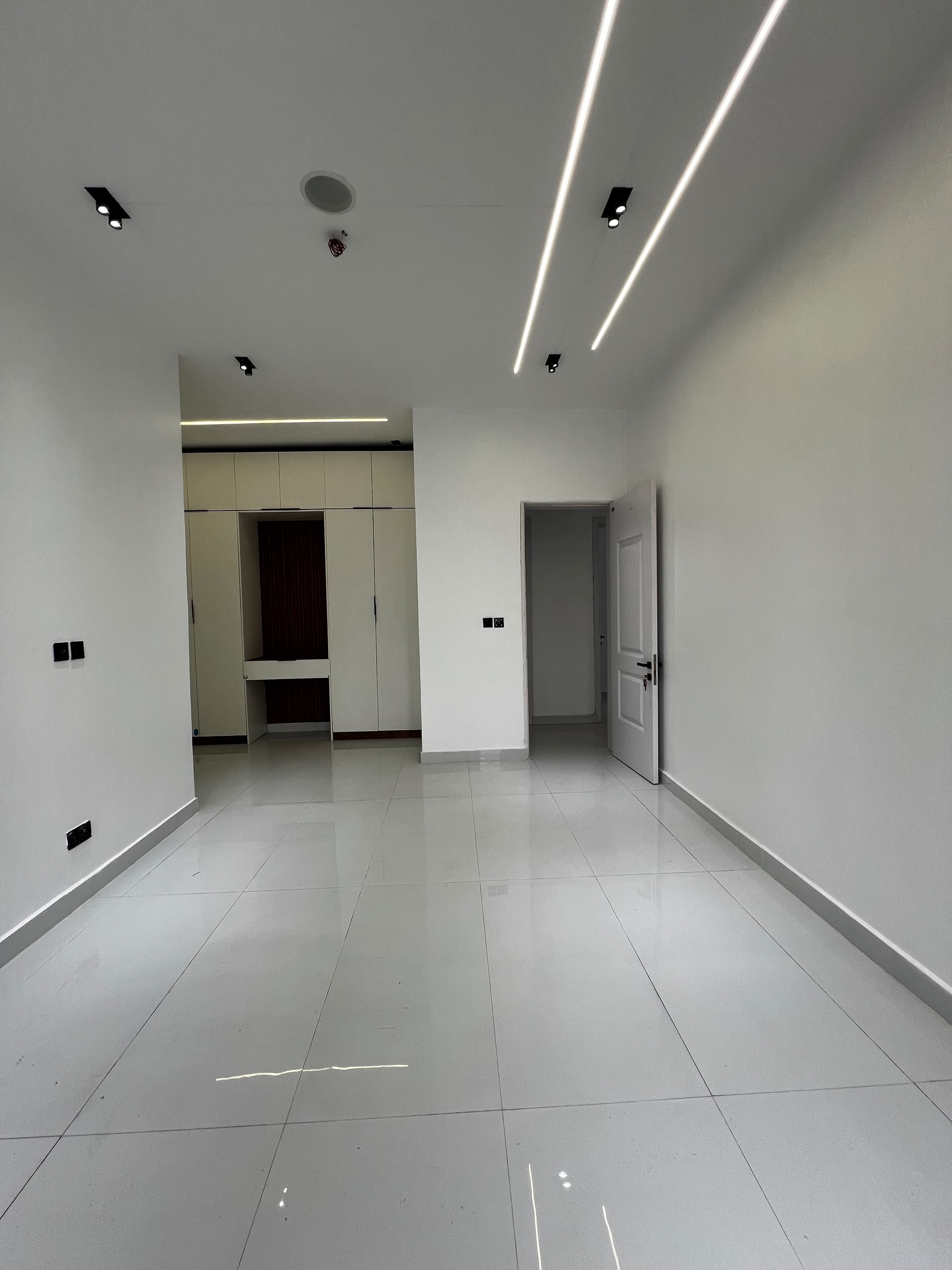 SHARP 5BEDROOM TERRACE DUPLEX WITH BQ - Image 13