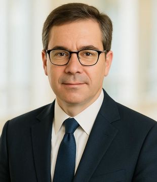 Image of Jonathan Pierce
