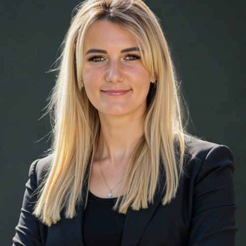 Image of Caroline Booth