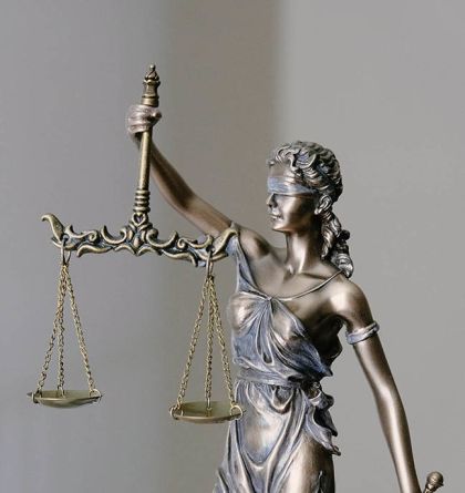 Scales of justice statue