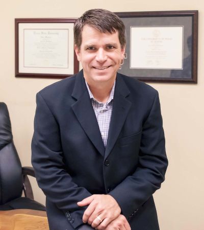 Attorney McGlothlin on his desk
