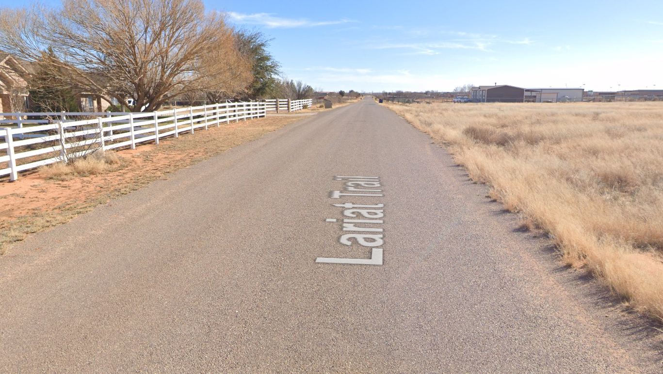 Cottonwood Road and Lariat Trail