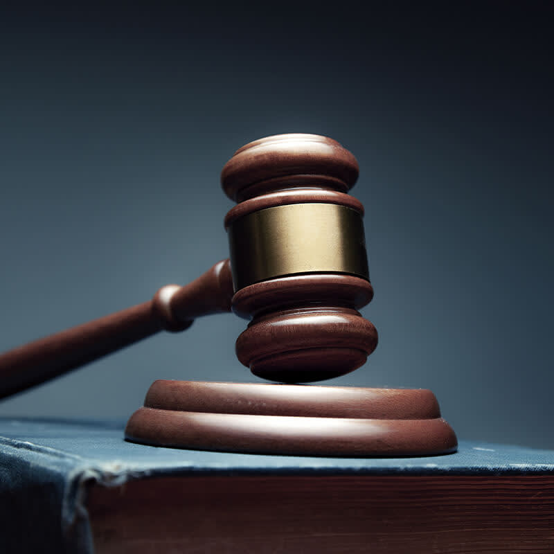 Gavel and hitting block