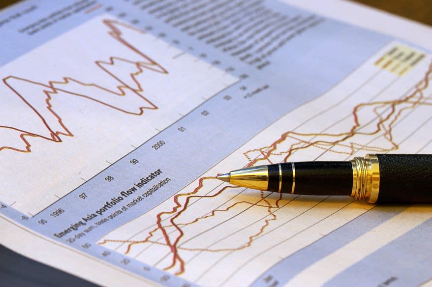 chasing-the-markets-1241622.jpg