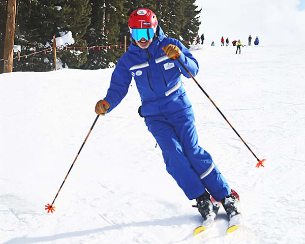 Darryl "D" Shaper skiing.