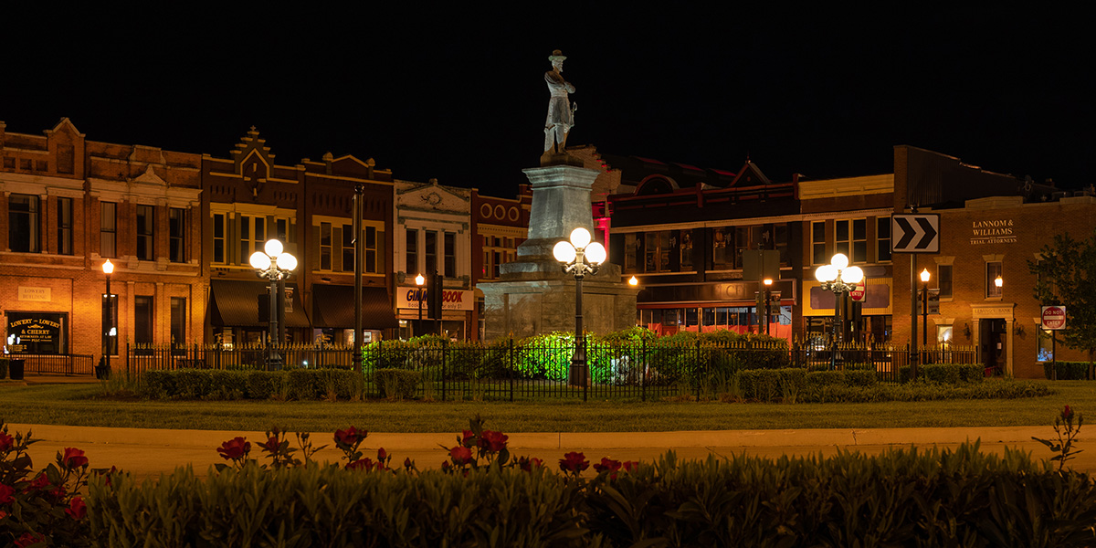 Town square in Lebanon, TN with General Robert Hatton statue.