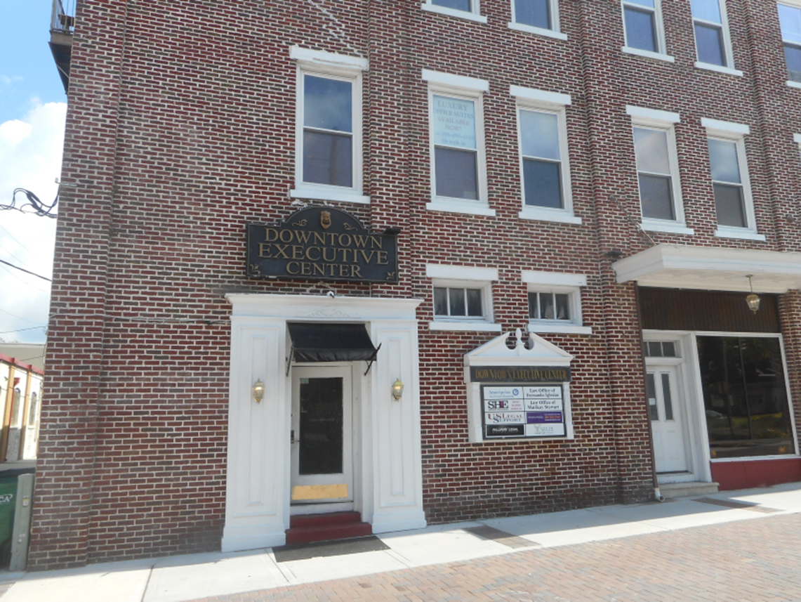 A picture of the DeLand office building