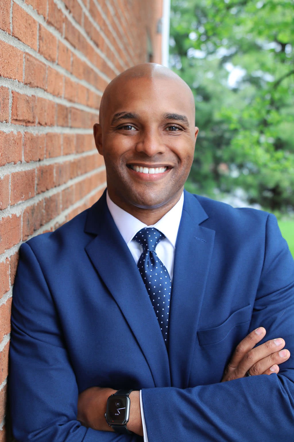 Gregory Williams Headshot.jpg