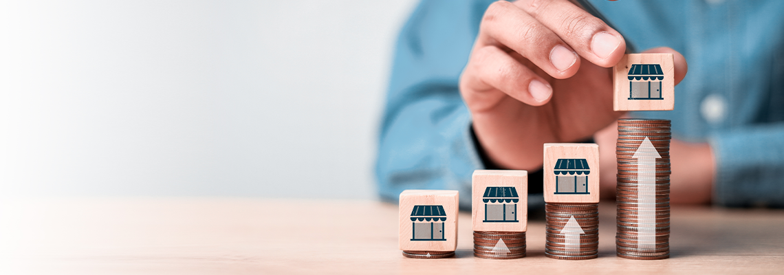 Business sale growth and expand shop franchise concept