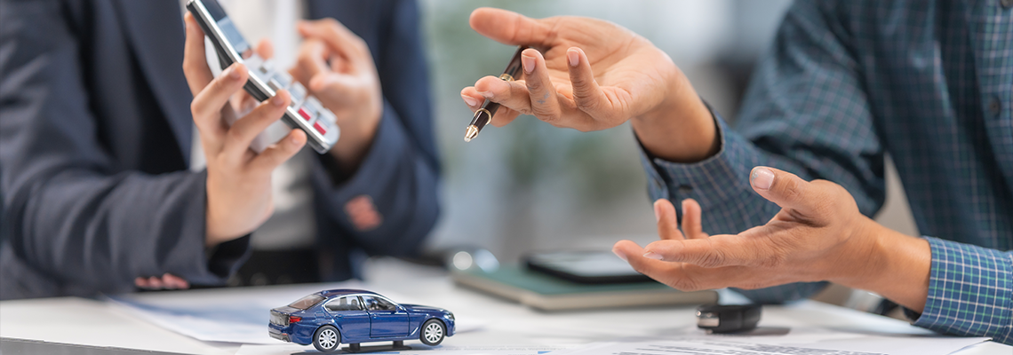 Asian businesswoman specializing in car loan services