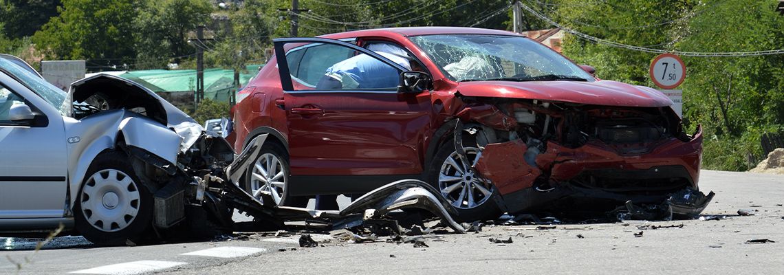 Major car accident with lots of damage to cars