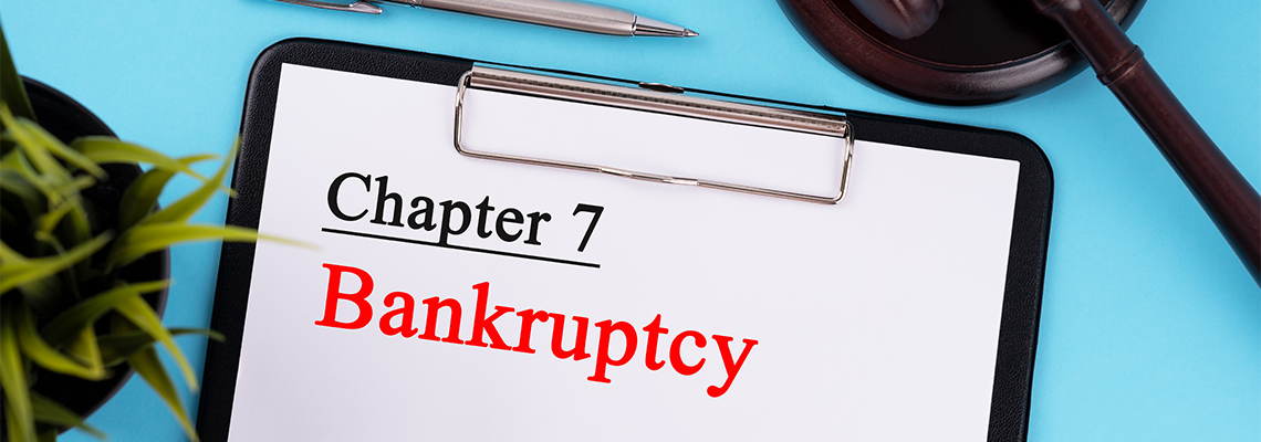 Clipboard with text Chapter 7 Bankruptcy