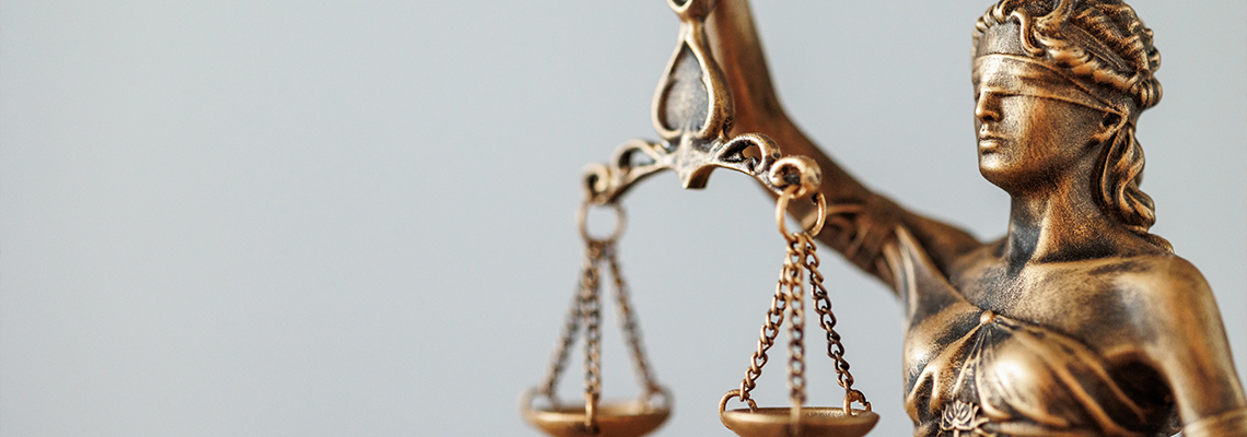 The symbol of justice and justice is a statuette of the goddess Themis