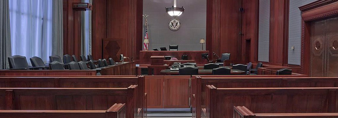 WEB courtroom-898931_1920.jpg