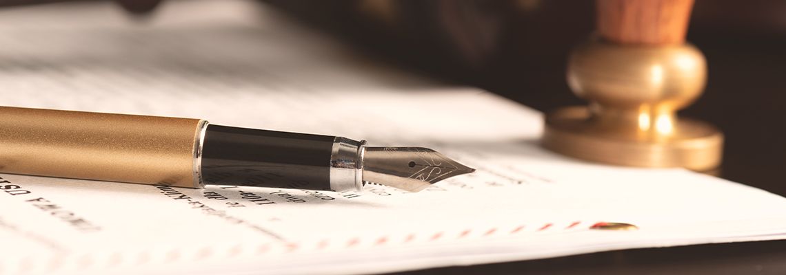 Last will, pen and notary stamp
