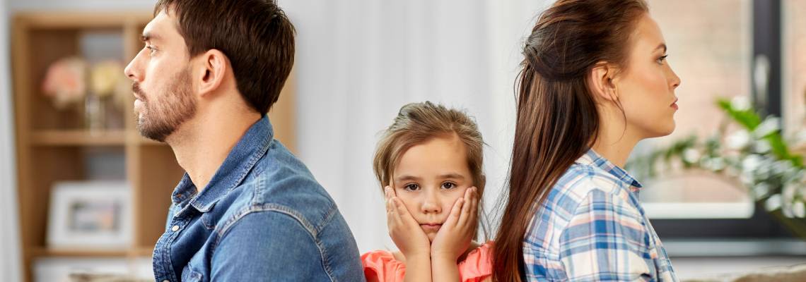 Child in between divorcing parents
