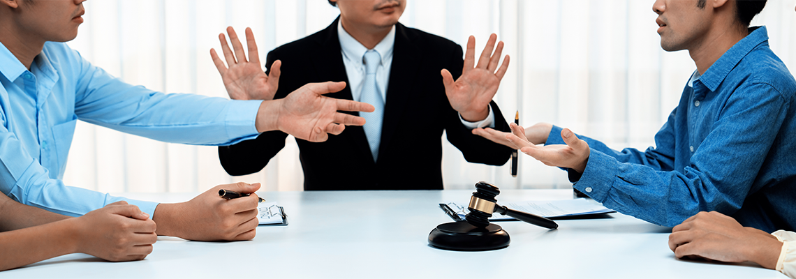Lawyer acting as mediator broke a compromise between two parties to resolve business dispute