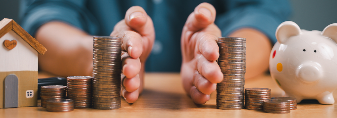 Hand separate saving money, finance property