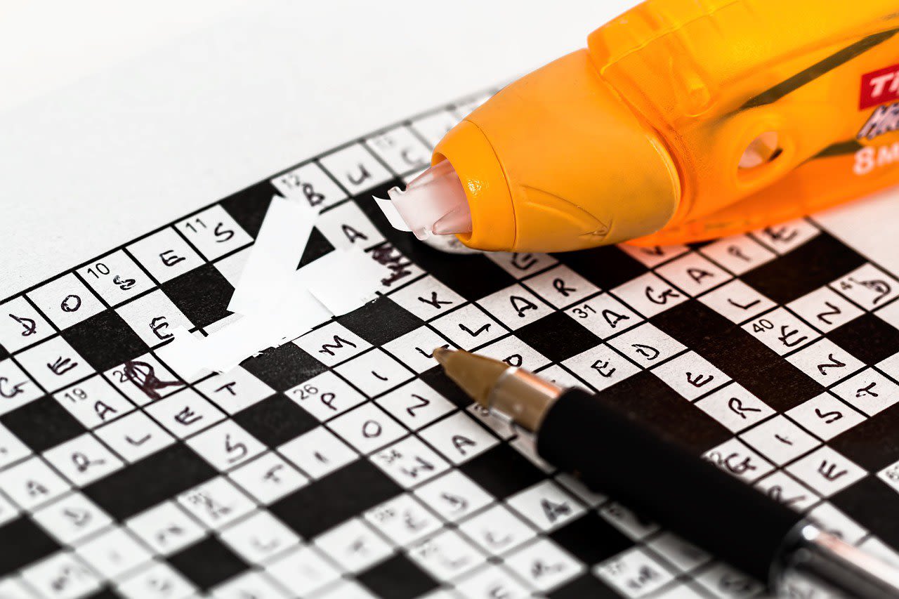 Crossword Game and Correction Pen