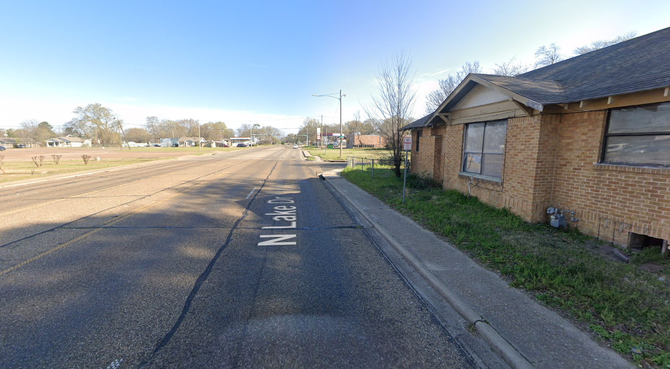 W. 6th Street and Lake Drive