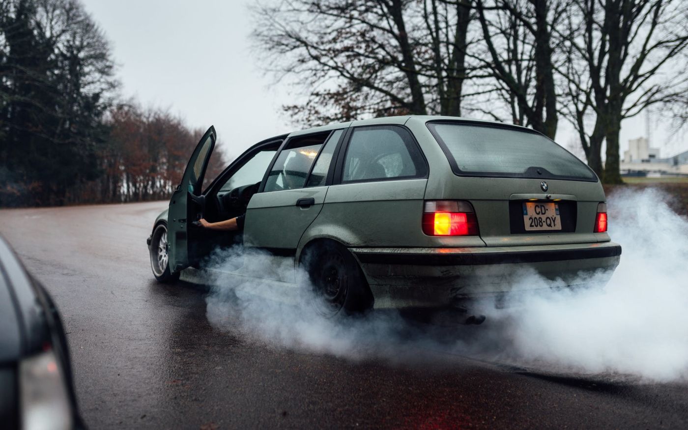 smoking car