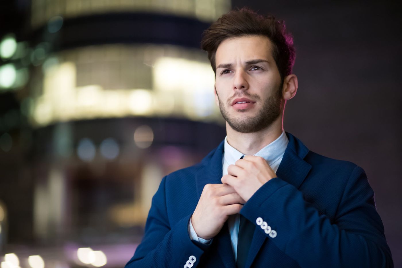 mad adjusting tie