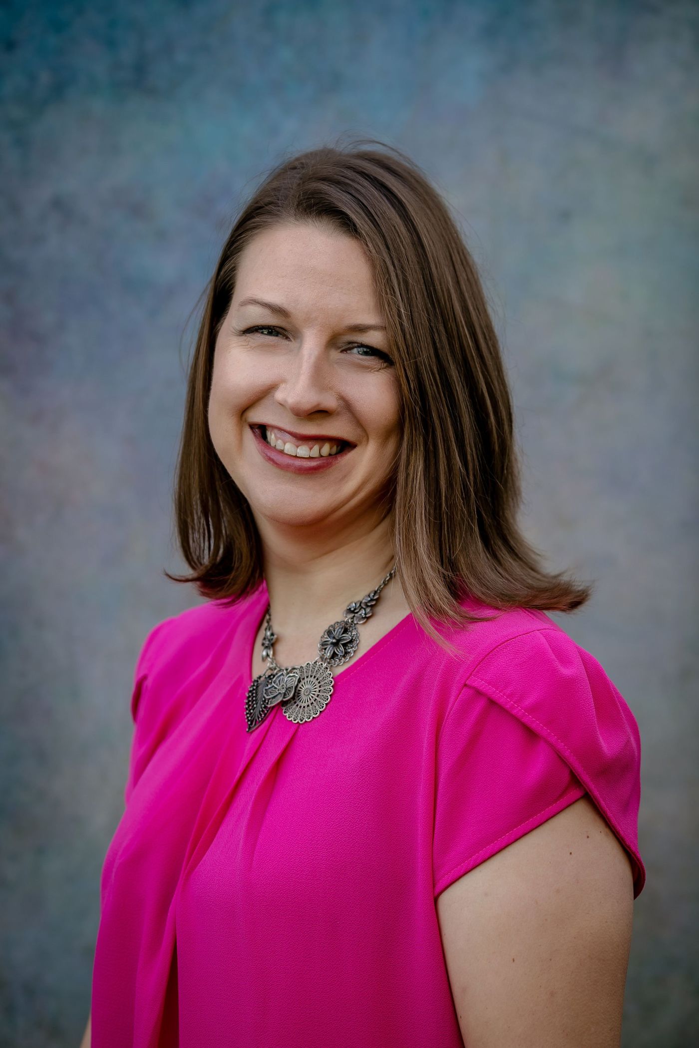 Dr. Lindsey Lee