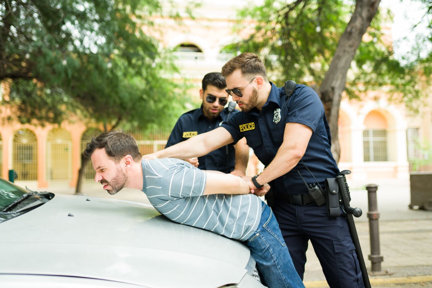 Police officer using extra force during arrest