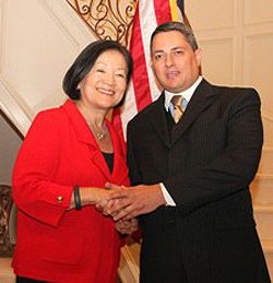  Haroen with U.S. Senator Mazie Hirono