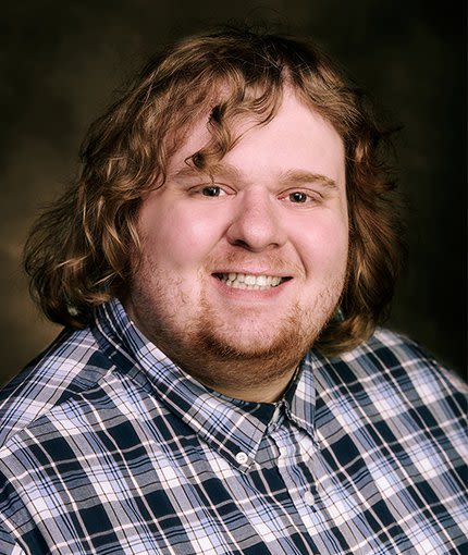 Beth Hufnagel Headshot