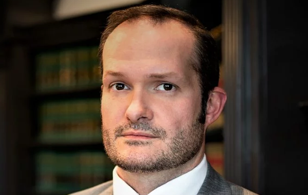 Jonathan Kurtz attorney headshot