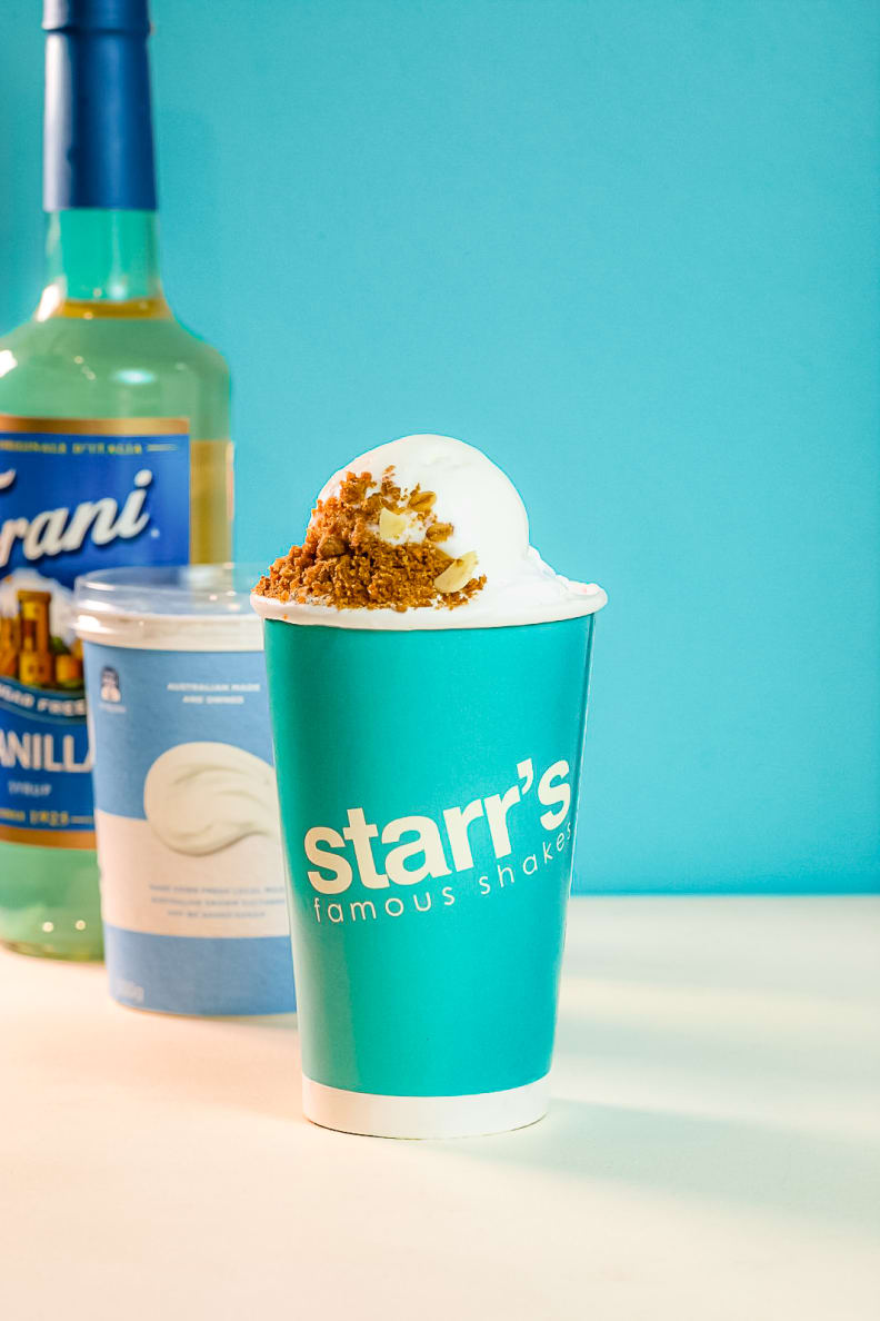 Vanilla with Graham & Granola Crumbs (Yogurt)