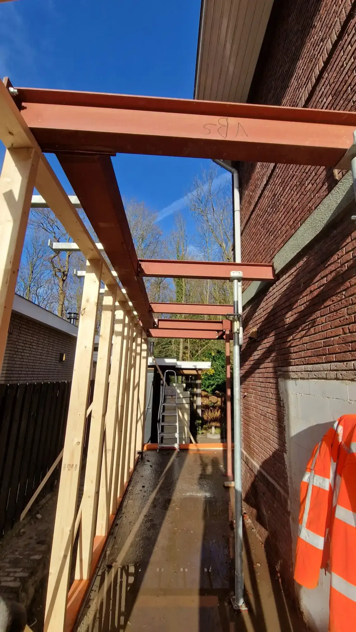 Metalen constructie voor een afdak