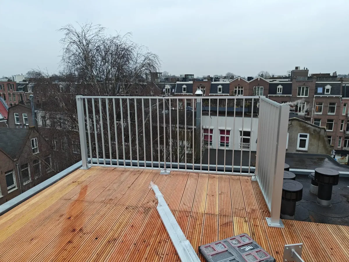 Foto van project: Aluminium hekwerk ASH-3015 op de Derde Schinkelstraat, Amsterdam 