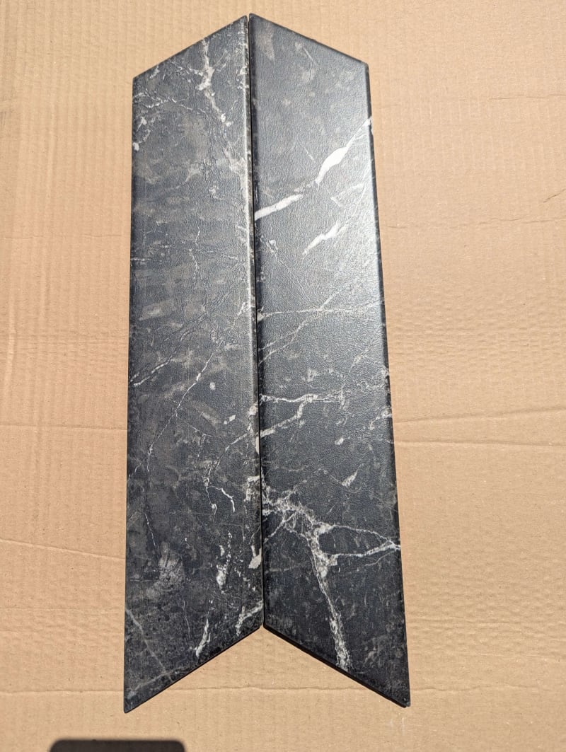 Lot de carrelage chevron Noir
