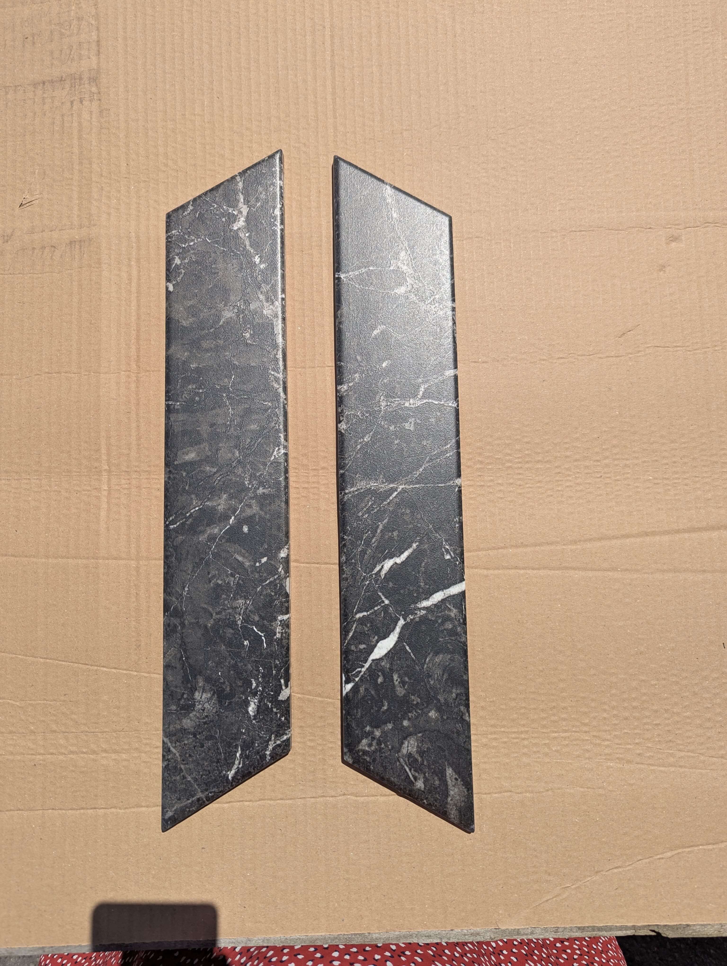 Lot de carrelage chevron Noir