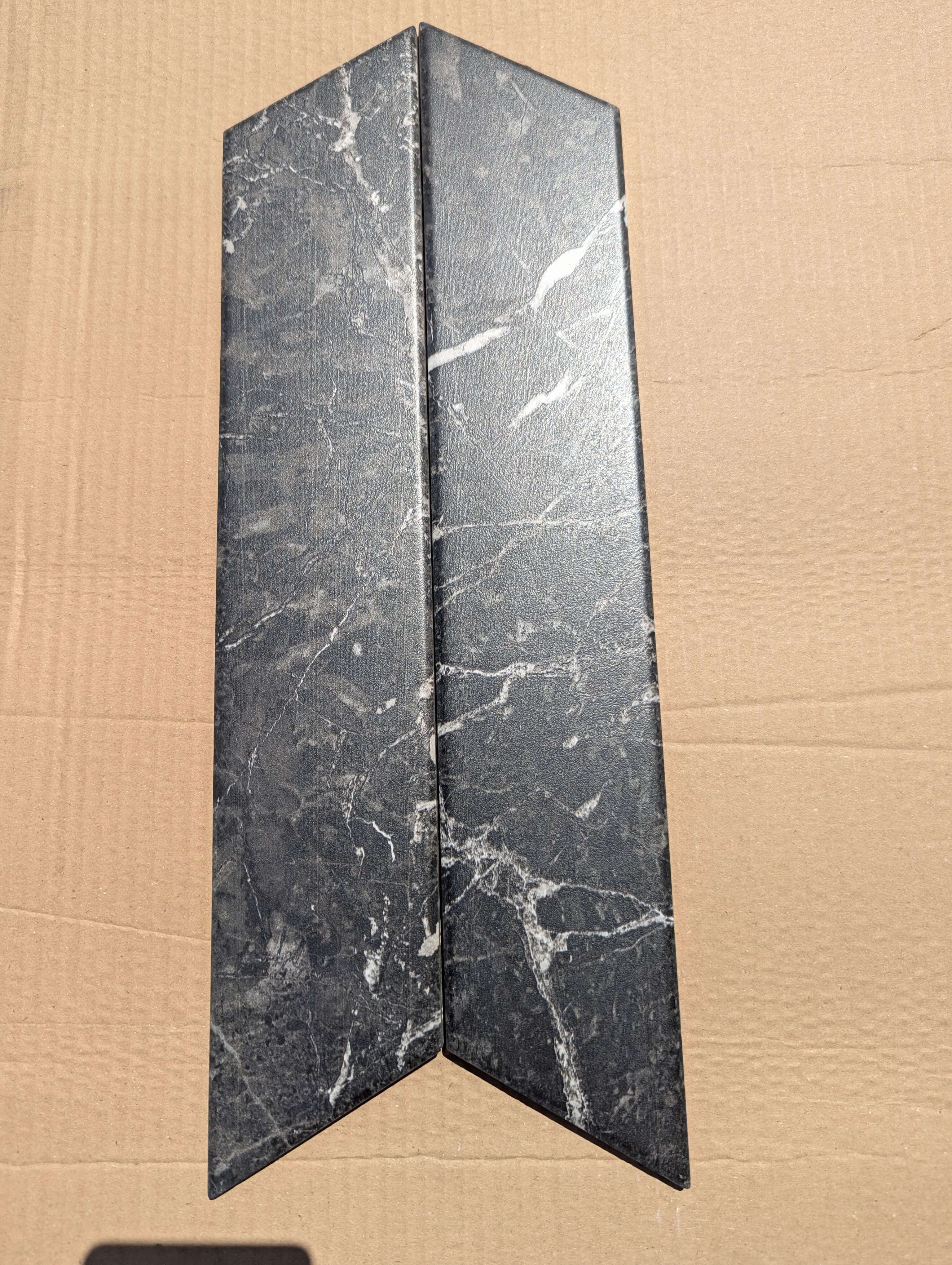 Lot de carrelage chevron Noir
