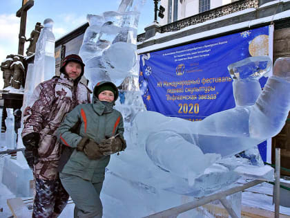 Лучшей на фестивале ледовых скульптур «Вифлеемская звезда» стала композиция на космическую тему